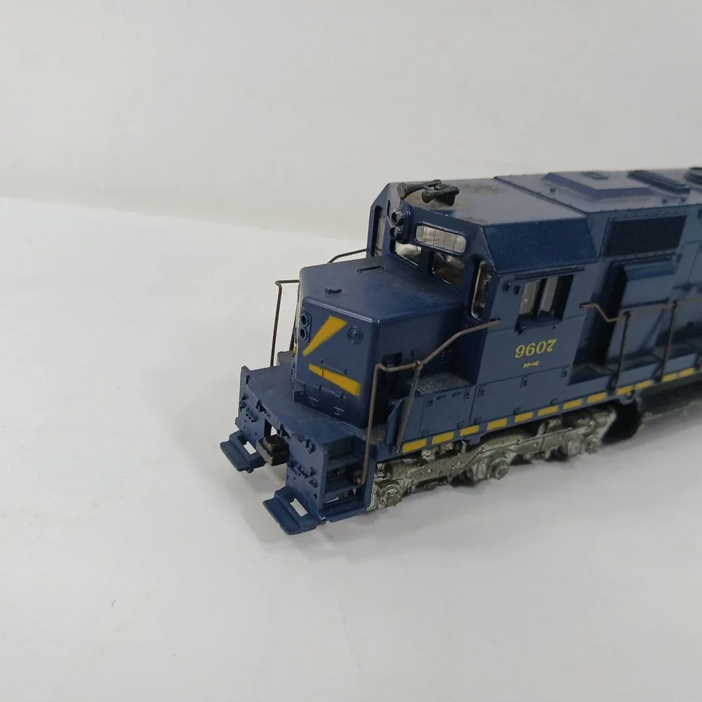Athearn HO Scale B&O SDP-40 Powered Diesel Locomotive Blue 9607 4101 Vintage